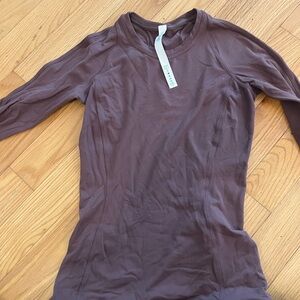 Lululemon Athletica Mauve Long Sleeve Top